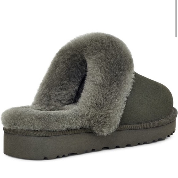 NWB UGG cozy genuine shearling lined slipper - Picture 2 of 8